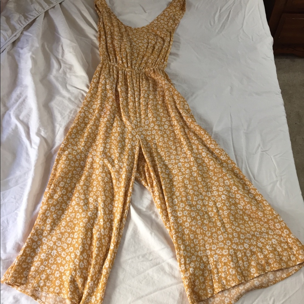 🌻Wide Leg Golden Yellow Jumpsuit🌻
